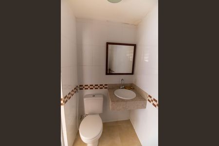 Casa à venda com 70m², 2 quartos e 1 vaga Casa à venda com 70m², 2 quartos e 1 vagaBanheiro de serviço