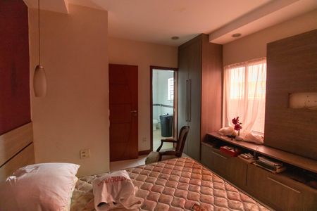 Casa à venda com 70m², 2 quartos e 1 vaga Casa à venda com 70m², 2 quartos e 1 vagaSuíte