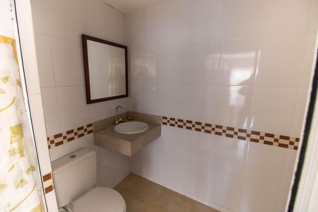 Casa à venda com 70m², 2 quartos e 1 vaga Casa à venda com 70m², 2 quartos e 1 vagaBanheiro de serviço