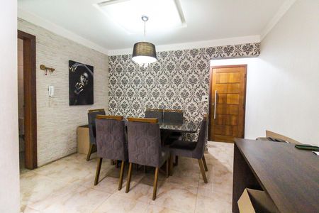 Casa para alugar com 200m², 3 quartos e 2 vagasSala