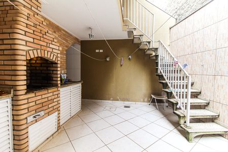 Casa para alugar com 200m², 3 quartos e 2 vagasQuintal