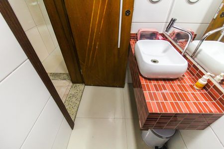 Casa para alugar com 200m², 3 quartos e 2 vagasLavabo