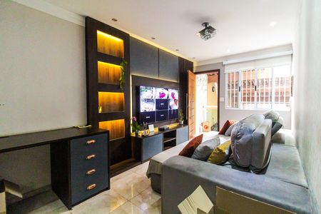 Casa para alugar com 200m², 3 quartos e 2 vagasSala
