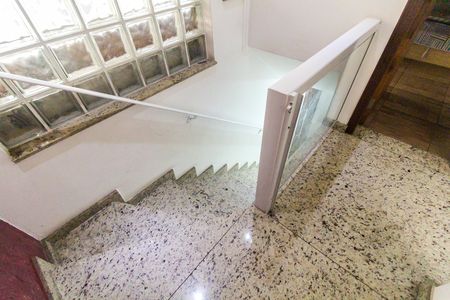 Casa para alugar com 200m², 3 quartos e 2 vagasHall