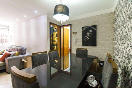 Casa para alugar com 200m², 3 quartos e 2 vagasSala