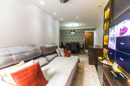 Sala de casa à venda com 3 quartos, 200m² em Conjunto Residencial José Bonifácio, São Paulo