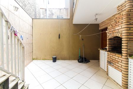 Casa para alugar com 200m², 3 quartos e 2 vagasQuintal