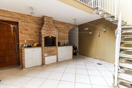 Casa para alugar com 200m², 3 quartos e 2 vagasQuintal