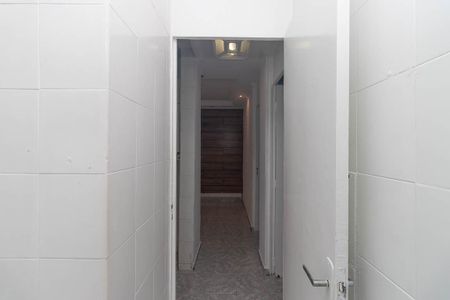 Apartamento para alugar com 55m², 2 quartos e 1 vaga Apartamento para alugar com 55m², 2 quartos e 1 vagaBanheiro