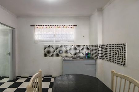 Apartamento para alugar com 100m², 2 quartos e sem vagaCozinha 