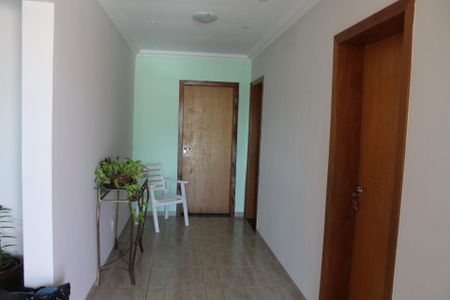 Corredor de casa para alugar com 3 quartos, 90m² em Coracao de Jesus, Belo Horizonte