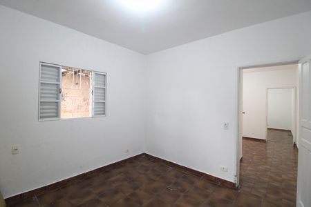 Quarto 2 de casa para alugar com 2 quartos, 48m² em Vila Marari, São Paulo