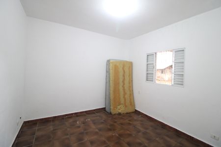 Quarto 2 de casa para alugar com 2 quartos, 48m² em Vila Marari, São Paulo