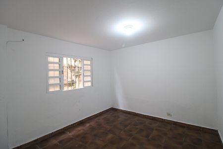Quarto 1 de casa para alugar com 2 quartos, 48m² em Vila Marari, São Paulo
