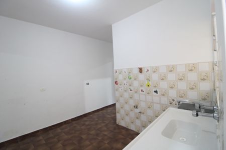 Cozinha de casa para alugar com 2 quartos, 48m² em Vila Marari, São Paulo