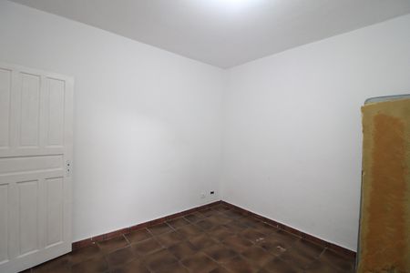 Quarto 2 de casa para alugar com 2 quartos, 48m² em Vila Marari, São Paulo