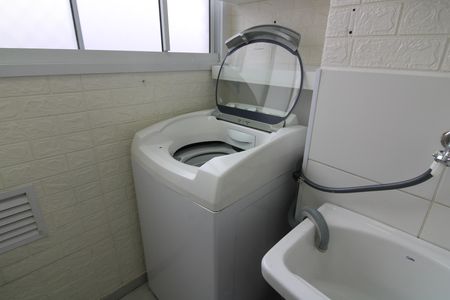 Apartamento para alugar com 38m², 2 quartos e 1 vagaÁrea de Serviço