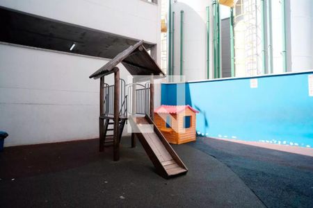 Apartamento para alugar com 38m², 2 quartos e 1 vagaÁrea comum - Playground
