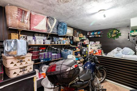Casa à venda com 145m², 3 quartos e 1 vaga Casa à venda com 145m², 3 quartos e 1 vagaGaragem
