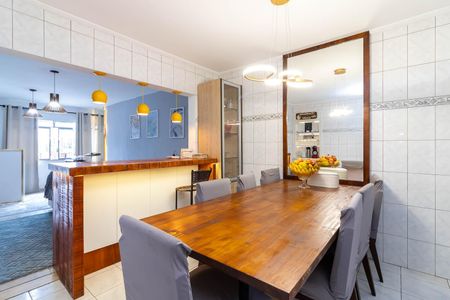 Casa à venda com 145m², 3 quartos e 1 vaga Casa à venda com 145m², 3 quartos e 1 vagaSala de Jantar