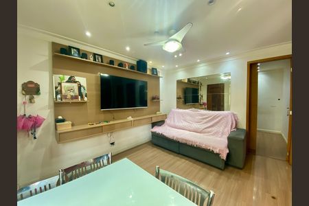 Apartamento à venda com 52m², 2 quartos e 1 vaga Apartamento à venda com 52m², 2 quartos e 1 vagaSala