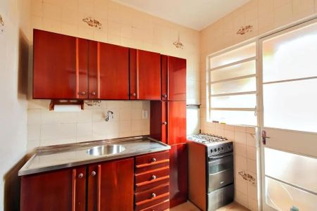 Cozinha de apartamento para alugar com 1 quarto, 49m² em Nonoai, Porto Alegre
