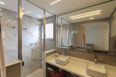 Apartamento para alugar com 129m², 3 quartos e 2 vagas Apartamento para alugar com 129m², 3 quartos e 2 vagasBanheiro da Suíte 2