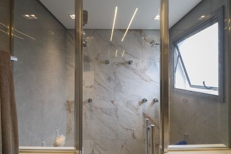 Apartamento para alugar com 129m², 3 quartos e 2 vagas Apartamento para alugar com 129m², 3 quartos e 2 vagasBanheiro da Suíte 2