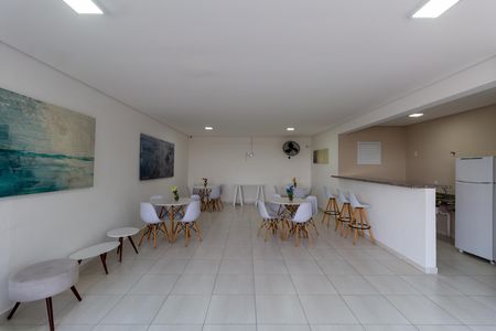 Apartamento à venda com 47m², 2 quartos e sem vaga Apartamento à venda com 47m², 2 quartos e sem vagaÁrea Comum - Salão de Festas
