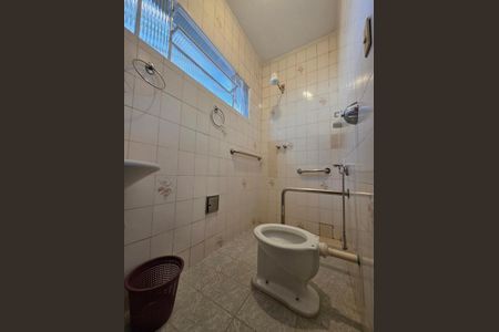 Casa para alugar com 220m², 4 quartos e 2 vagas