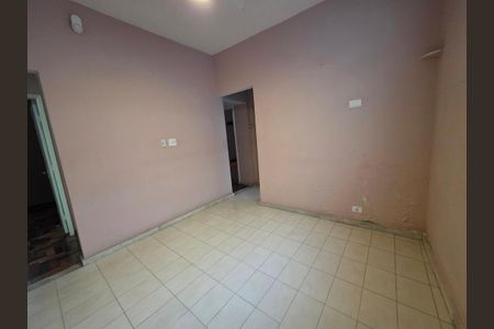 Casa para alugar com 220m², 4 quartos e 2 vagas
