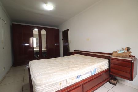Casa à venda com 173m², 3 quartos e 3 vagasQuarto 1 suíte
