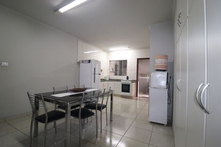 Casa à venda com 173m², 3 quartos e 3 vagasCozinha