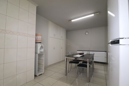 Casa à venda com 173m², 3 quartos e 3 vagasCozinha