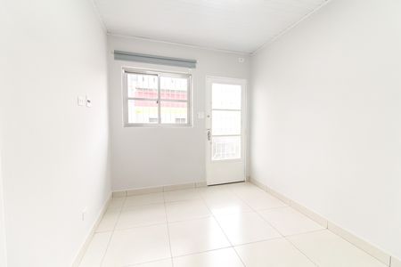 Casa para alugar com 90m², 3 quartos e 1 vaga Casa para alugar com 90m², 3 quartos e 1 vagaSala