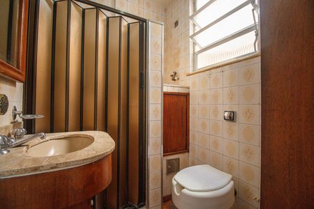 Apartamento para alugar com 68m², 2 quartos e sem vagaBanheiro