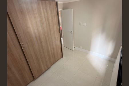 Apartamento à venda com 64m², 2 quartos e 1 vaga Apartamento à venda com 64m², 2 quartos e 1 vagaQuarto