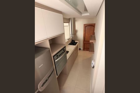 Cozinha de apartamento para alugar com 2 quartos, 64m² em Itaim Bibi, São Paulo