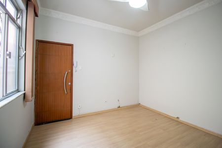 Sala de apartamento para alugar com 1 quarto, 49m² em Vila da Penha, Rio de Janeiro