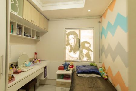 Casa à venda com 560m², 3 quartos e 2 vagas Casa à venda com 560m², 3 quartos e 2 vagasQuarto 2