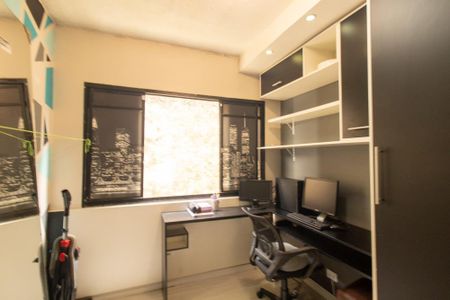 Casa à venda com 560m², 3 quartos e 2 vagas Casa à venda com 560m², 3 quartos e 2 vagasQuarto 1