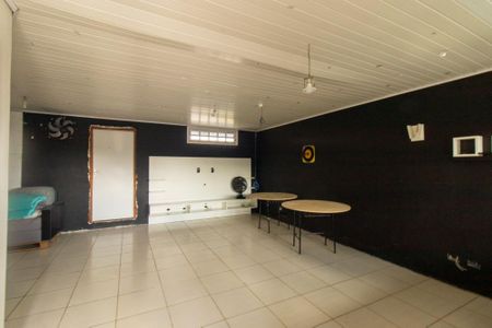 Casa à venda com 560m², 3 quartos e 2 vagas Casa à venda com 560m², 3 quartos e 2 vagasÁrea comum