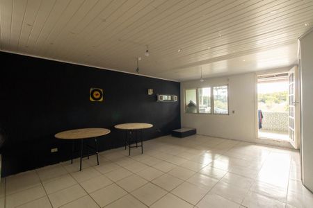 Casa à venda com 560m², 3 quartos e 2 vagas Casa à venda com 560m², 3 quartos e 2 vagasÁrea comum