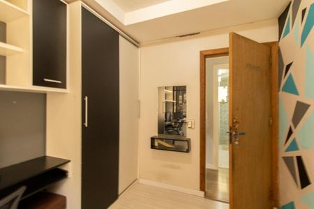 Casa à venda com 560m², 3 quartos e 2 vagas Casa à venda com 560m², 3 quartos e 2 vagasQuarto 1