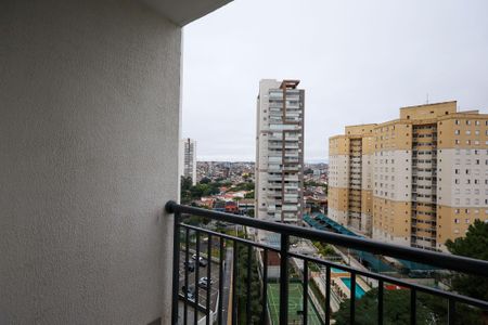 Apartamento à venda com 65m², 2 quartos e 1 vaga Apartamento à venda com 65m², 2 quartos e 1 vagaVaranda