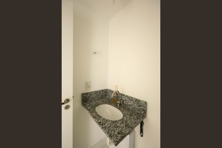 Apartamento à venda com 65m², 2 quartos e 1 vaga Apartamento à venda com 65m², 2 quartos e 1 vagaBanheiro