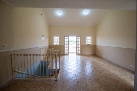 Casa para alugar com 178m², 3 quartos e 2 vagasCozinha 
