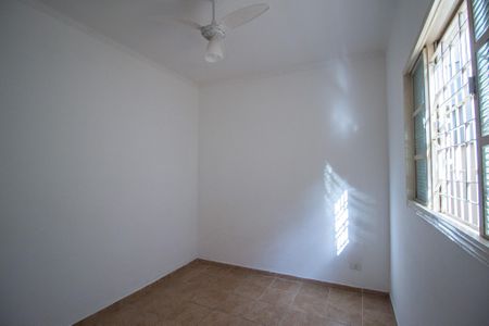 Casa para alugar com 178m², 3 quartos e 2 vagasQuarto  2