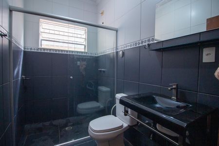 Casa para alugar com 178m², 3 quartos e 2 vagasBanheiro 
