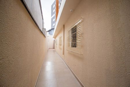 Casa para alugar com 178m², 3 quartos e 2 vagasCorredor 
